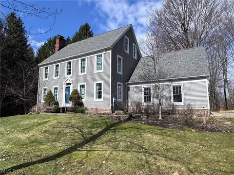 13566 Stoney Springs Dr, Chardon, OH 44024
