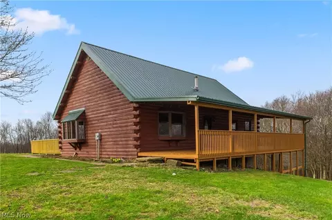 52 Wabash Ln, Weirton, WV 26062