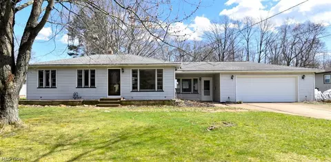 10881 Gregory Ln, North Royalton, OH 44133