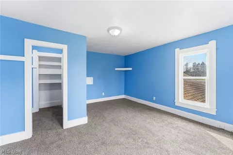 Bedroom - 563 Geneva Ave, Struthers, OH 44471 photo 2 of 4