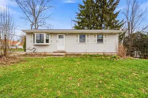 2535 Sears Rd, Stow, OH 44224