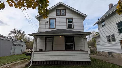 2248 East Ave, Akron, OH 44314