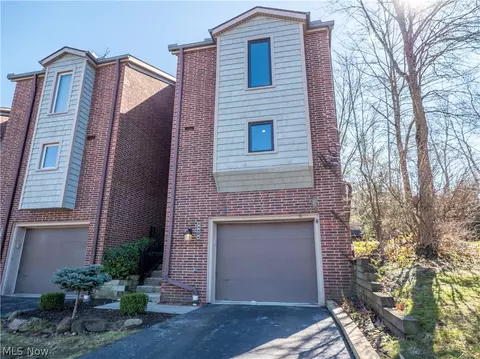 6878 W Fitzwater Rd #41, Brecksville, OH 44141
