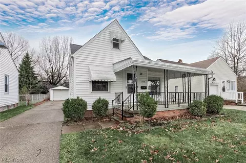 25370 Drakefield Ave, Euclid, OH 44132