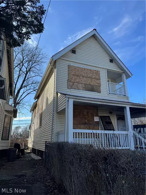 2240 E 90th St, Cleveland, OH 44106