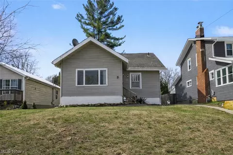 406 Moody St, Akron, OH 44305