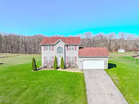 1999 Beringer Pl, Harpersfield, OH 44041