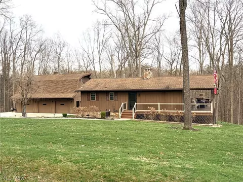 2650 Constance Dr, Millersburg, OH 44654