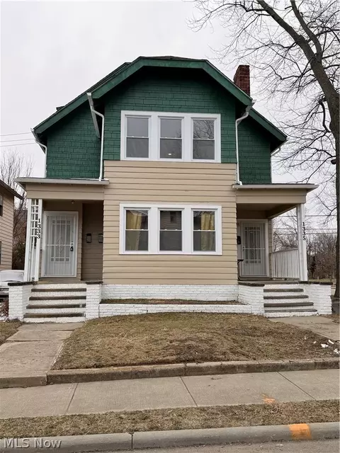 1333 E 142nd St, East Cleveland, OH 44112