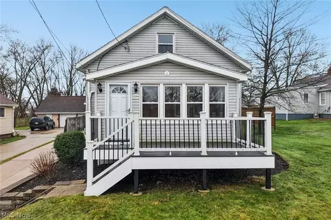 2230 Cooledge Ave, Akron, OH 44305