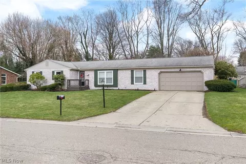 2380 Orchid St NW, North Canton, OH 44720
