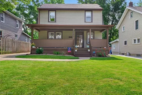 1745 14th St, Cuyahoga Falls, OH 44223