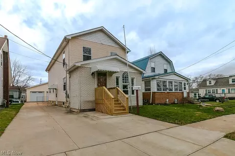 504 7th St, Fairport Harbor, OH 44077