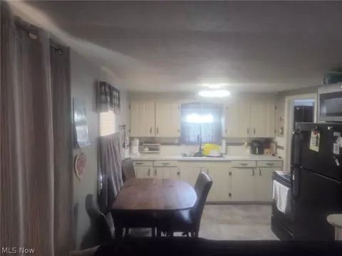 4422 Rodgers Rd, Ashtabula, OH 44004 photo 9