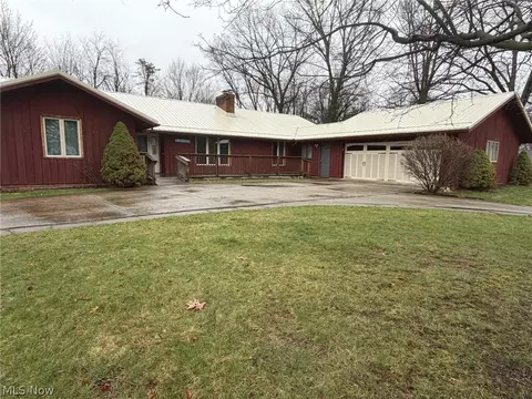 144 W 1st St, Minerva, OH 44657
