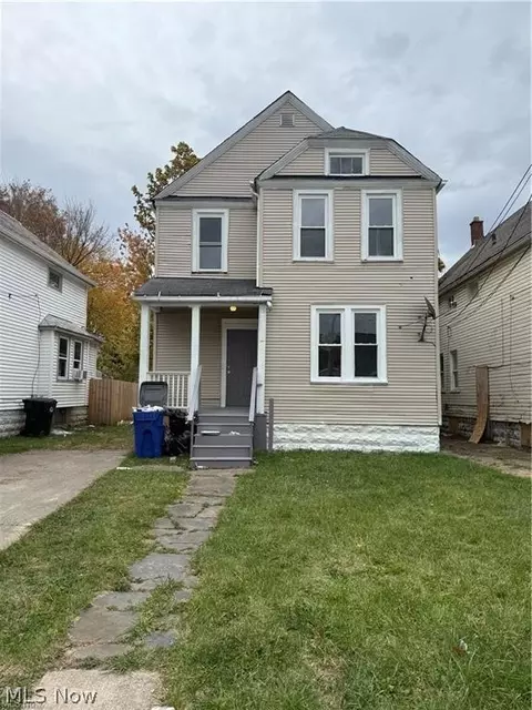 2113 W 104th St, Cleveland, OH 44102