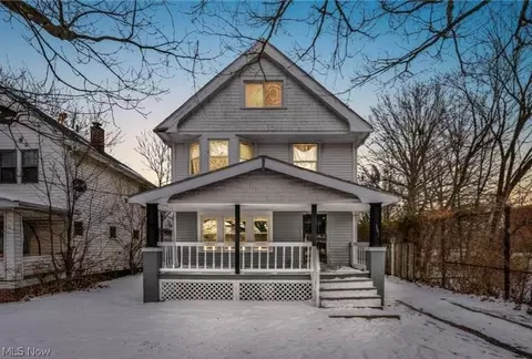 3261 E 140th St, Cleveland, OH 44120