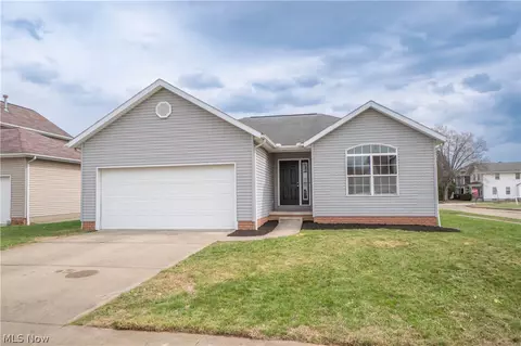 1290 Patriot Pl SW, Massillon, OH 44647