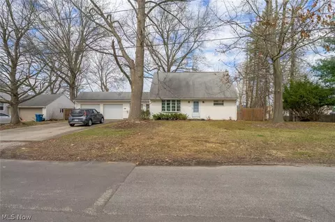 1165 Hampton Rd, Kent, OH 44240