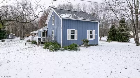 8511 Freedom Rd, Windham, OH 44288