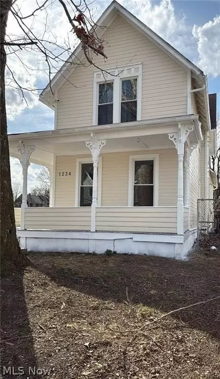 1234 E 61st St, Cleveland, OH 44103
