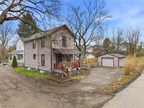 55 West St, East Palestine, OH 44413