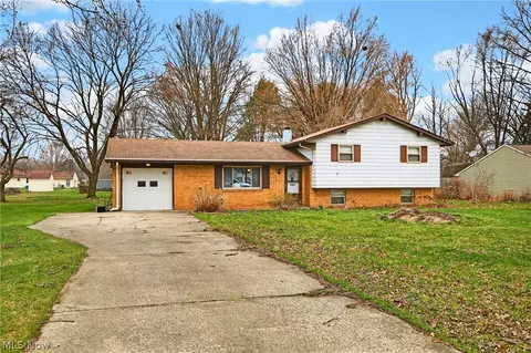 4404 Florida St, Perry, OH 44081 photo 2