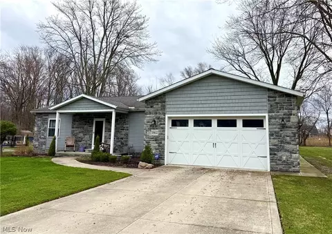 38612 Bell Rd, Willoughby, OH 44094