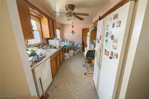 1597 E 230th St, Euclid, OH 44117 photo 5