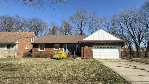 1597 E 230th St, Euclid, OH 44117