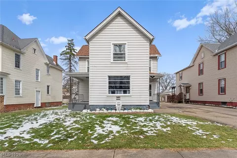 125 E Indiana Ave, Sebring, OH 44672