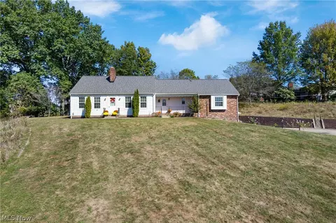 2251 Farber St, Magnolia, OH 44643