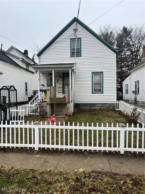 3612 W 48th St, Cleveland, OH 44102