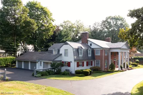 Exterior - 4225 Stratford Rd, Boardman, OH 44512 photo 8 of 11