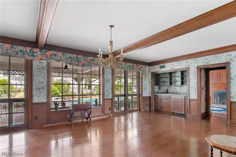 Dining - 4225 Stratford Rd, Boardman, OH 44512 photo 1 of 4