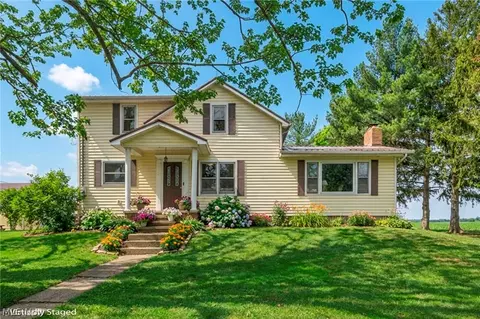 14768 Whitehead Rd, Lagrange, OH 44050