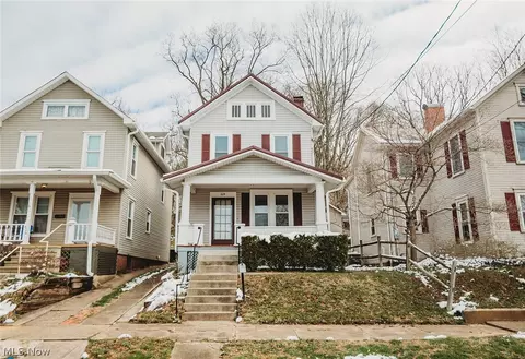 624 9th St, Marietta, OH 45750