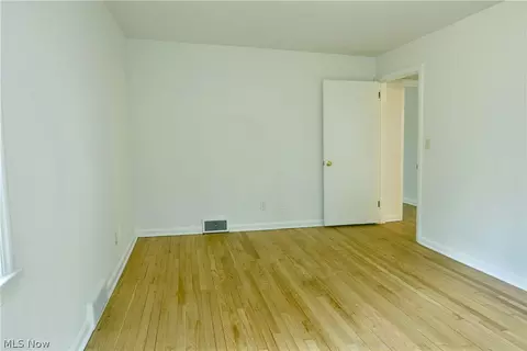Bedroom - 94 Jennette Dr, Youngstown, OH 44512 photo 3 of 12