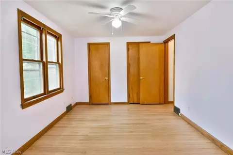 Bedroom - 94 Jennette Dr, Youngstown, OH 44512 photo 7 of 12