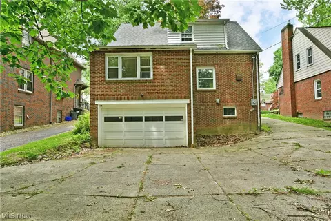 Exterior - 94 Jennette Dr, Youngstown, OH 44512 photo 7 of 7
