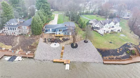 1501 Morning Star Dr, Roaming Shores, OH 44084