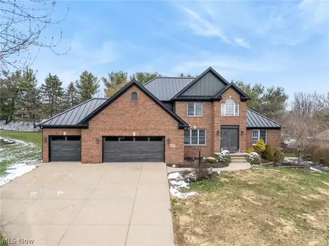 2287 Mcginty Rd NW, North Canton, OH 44720