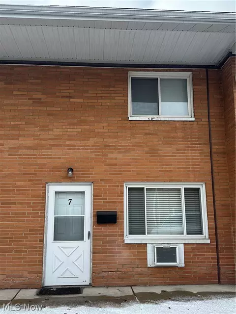 29902 Euclid Ave #B7, Wickliffe, OH 44092