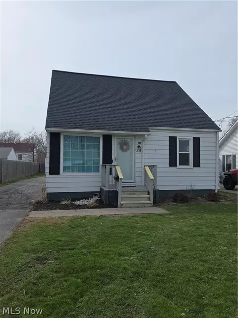 1334 E 346th St, Eastlake, OH 44095
