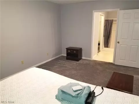 Bedroom - 148 Bentley Dr, Elyria, OH 44035 photo 2 of 6