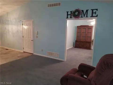 Living - 148 Bentley Dr, Elyria, OH 44035 photo 1 of 9