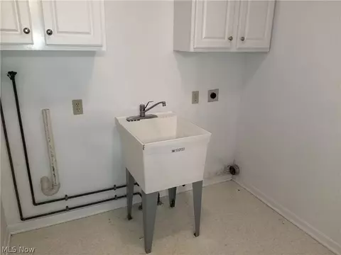 Other - 148 Bentley Dr, Elyria, OH 44035 photo 5 of 9