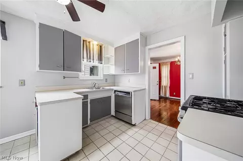 Kitchen - 94 E 217th St, Euclid, OH 44123 photo 3 of 3