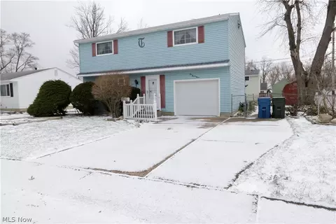 693 Idlewood Ave, Sheffield Lake, OH 44054
