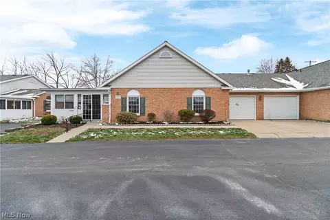 1529 Rhine River Rd NW, Uniontown, OH 44685